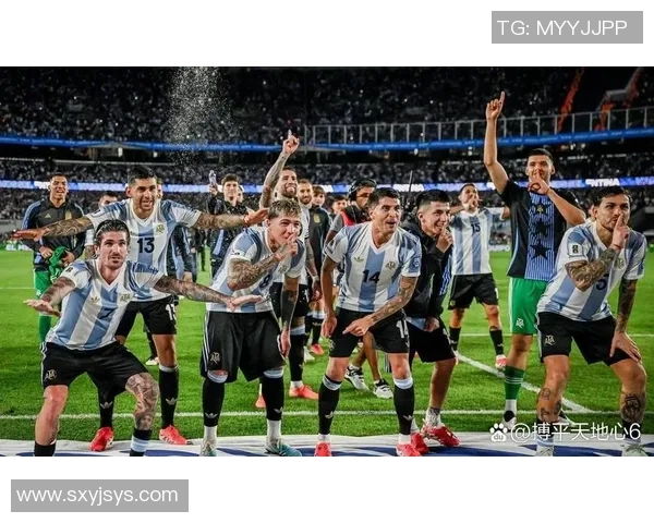 四字足球明星的传奇故事与辉煌成就盘点